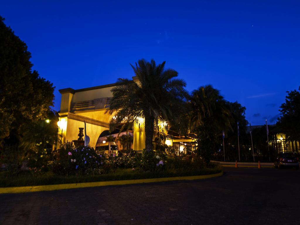 Hotel Soleil La Antigua Екстериор снимка
