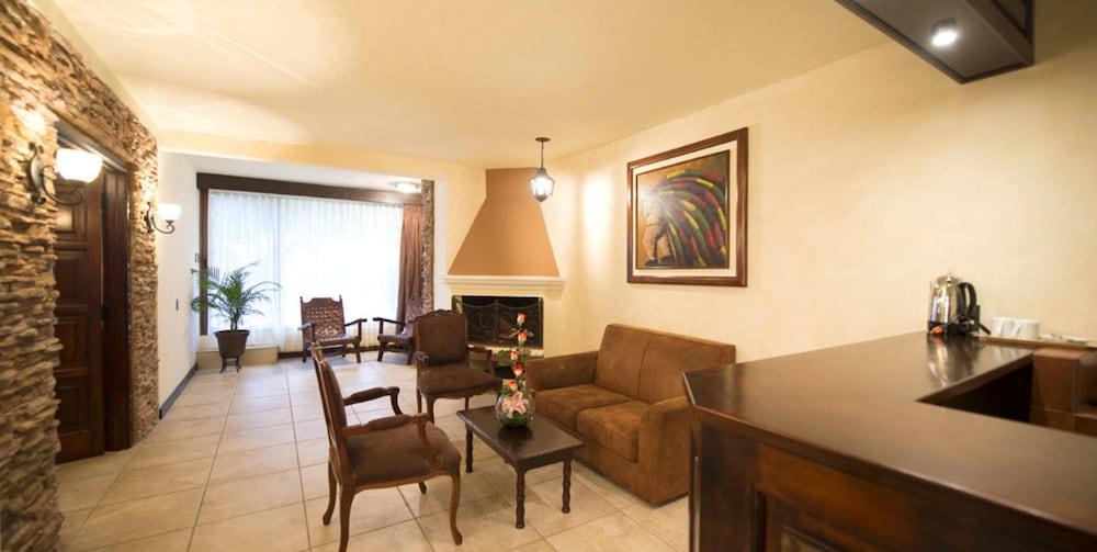 Hotel Soleil La Antigua Екстериор снимка