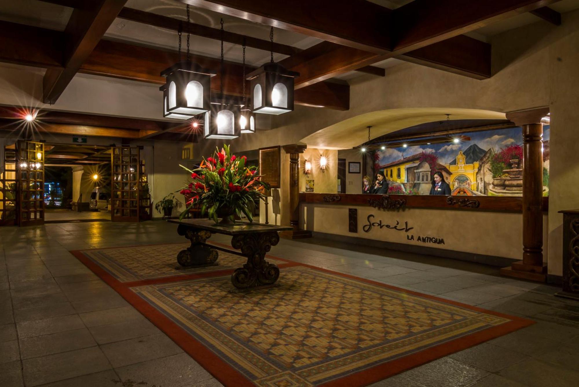 Hotel Soleil La Antigua Екстериор снимка