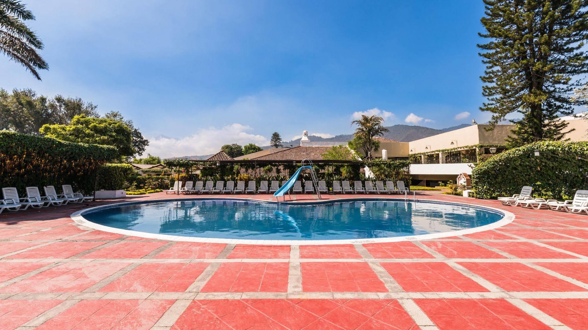 Hotel Soleil La Antigua Екстериор снимка